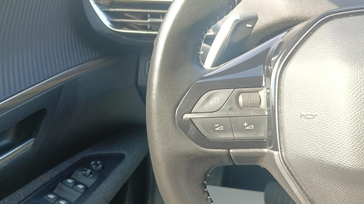 Peugeot 3008 1.5 HDI 130CV EAT8 Business